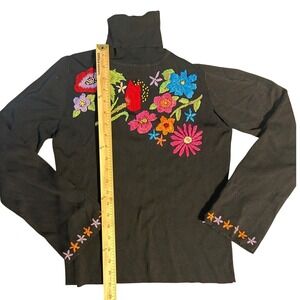 Michelle Nicole Black Embroidered Floral Turtleneck Sweater Long Sleeve Size M